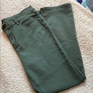 Olive Green DressBarn Jeans (3/25$ deal!!)